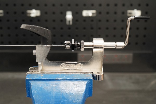 Cyclo Eger gevindmaskine til 2,0 - 2,33 - 2,6 mm eger. Hoveder skal købes separat 