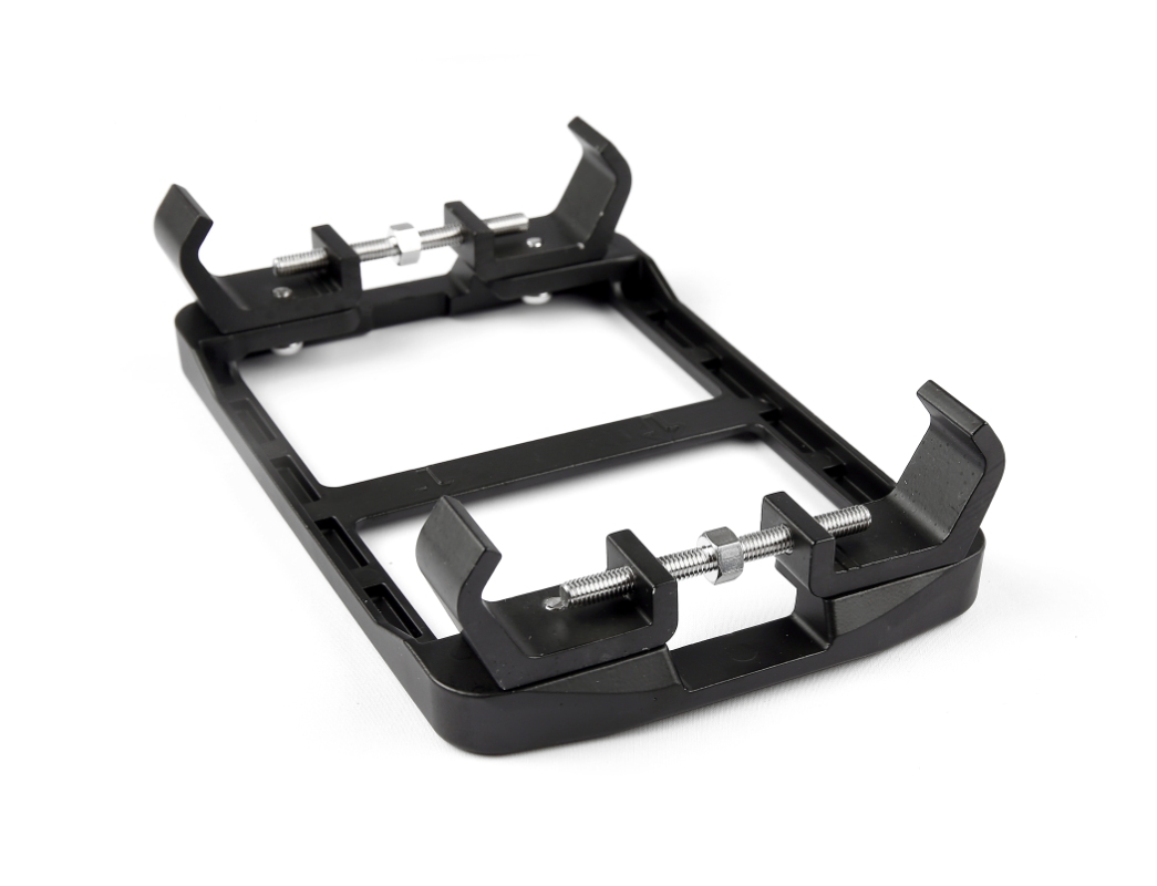 AtranVelo  NEWRACK UNI adapter (sort) AVS adapter til bagagbærer 90-135 mm.  Inkl. værktøj til montering. Egnet til elcykler.