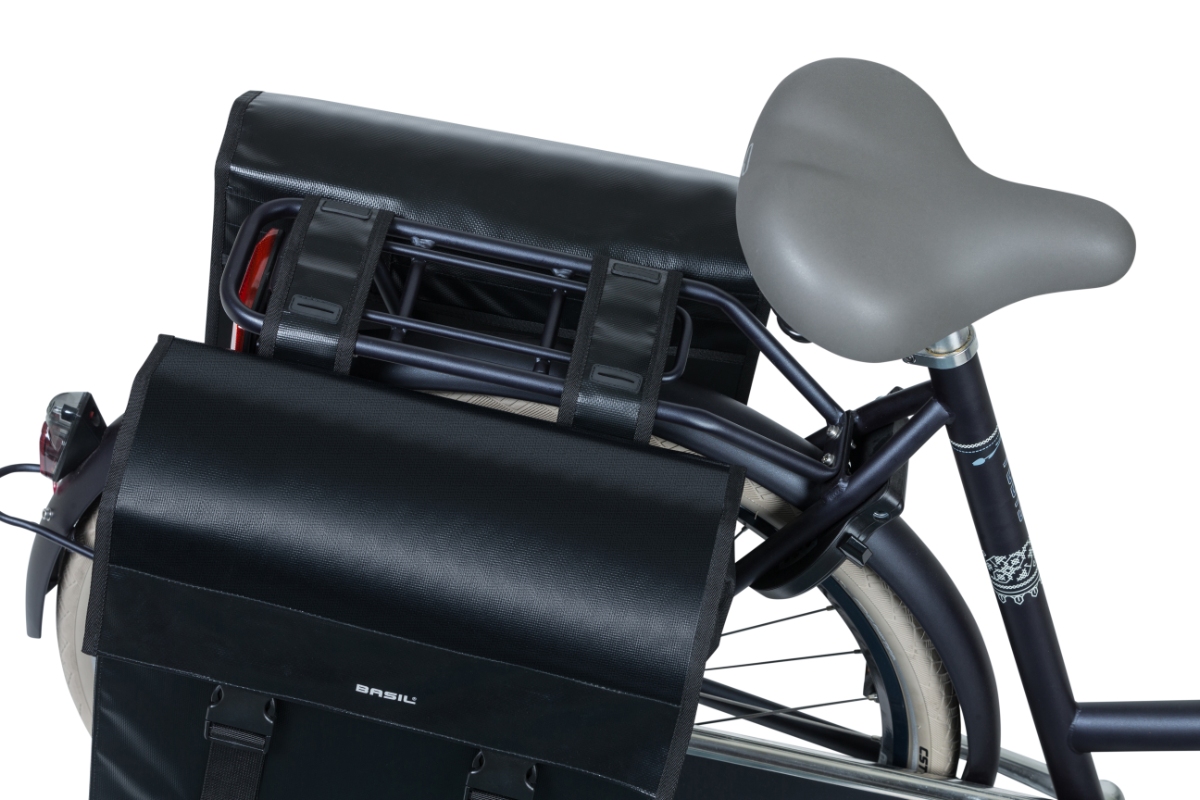 Taskesæt fra Basil Model Urban Load. Vol. 48-53 L. Vandafvisende materiale. Kan også mont. med  MIK, AVS, Uniklip eller Racktime adapter.