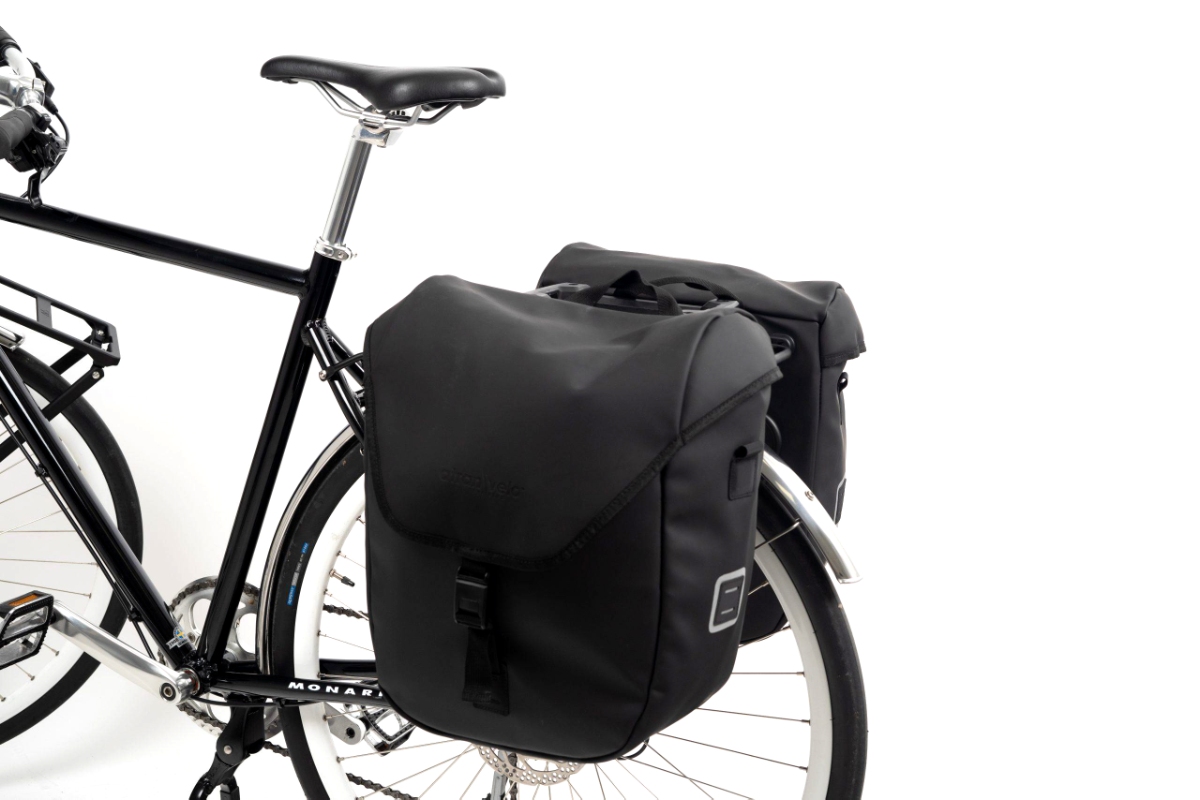 AtranVelo COMMUTER sidetaskesæt 2x24 liter. Sort, vandtæt,  magnet lukning. incl. AVS TripleX adapter, extra lommer,laptop rum