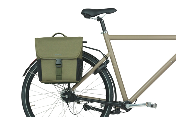 Taske sæt BASIL GO bag MIK 2.0 Grøn 29x15x34cm 32L Dobbel Pannier inklusiv MIK 2.0 adapter