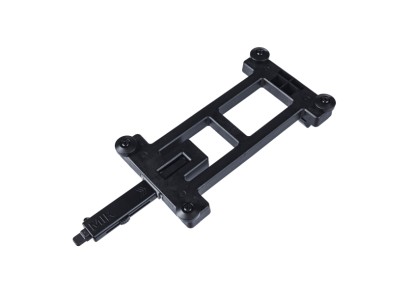 Adapter BASIL MIK 2.0 med lås. Produktadapter til montage af f.eks. cykeltasker & -kurve uden MIK/MIK 2.0 på bagagebærer med MIK system.