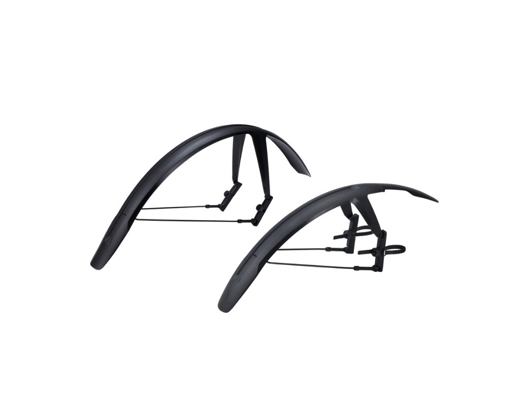 Skærmsæt BBB DiscGuardPlus til front & bag, passer til dækbredde 42-57 mm. Skånsomt gummi- belagt beslag. Skærmen er velegnet til Gravel.