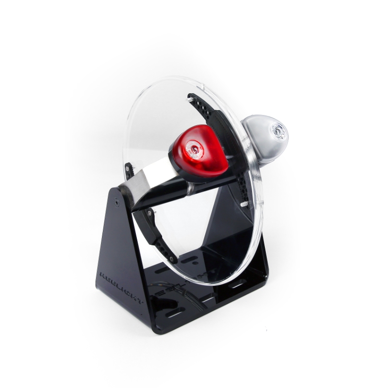 Butiksdemohjul til Reelight lygter. Kan bruges stående eller vægmonteres via monteringshullerne slatwall-montering (med det medfølgende beslag).