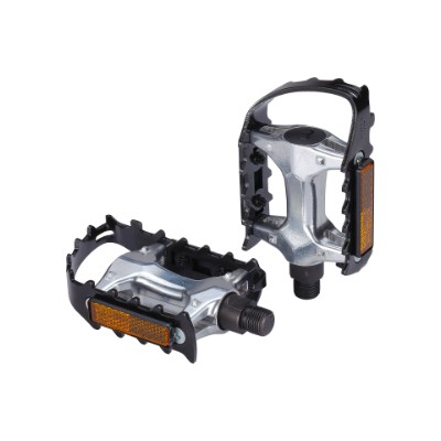 BBB Mount & Go pedaler 9/16 (alu/sort). Højstyrke koldsmedet aluminiums pedal for ekstra  holdbarhed & mindre vægt. Dobbelt reflekser.